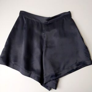 Athleta Calm Cool Shorts Black Size XS NWT